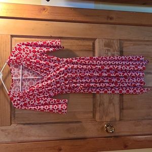 Blu heaven medium 3/4 sleeve, red and white patterned with tie waist